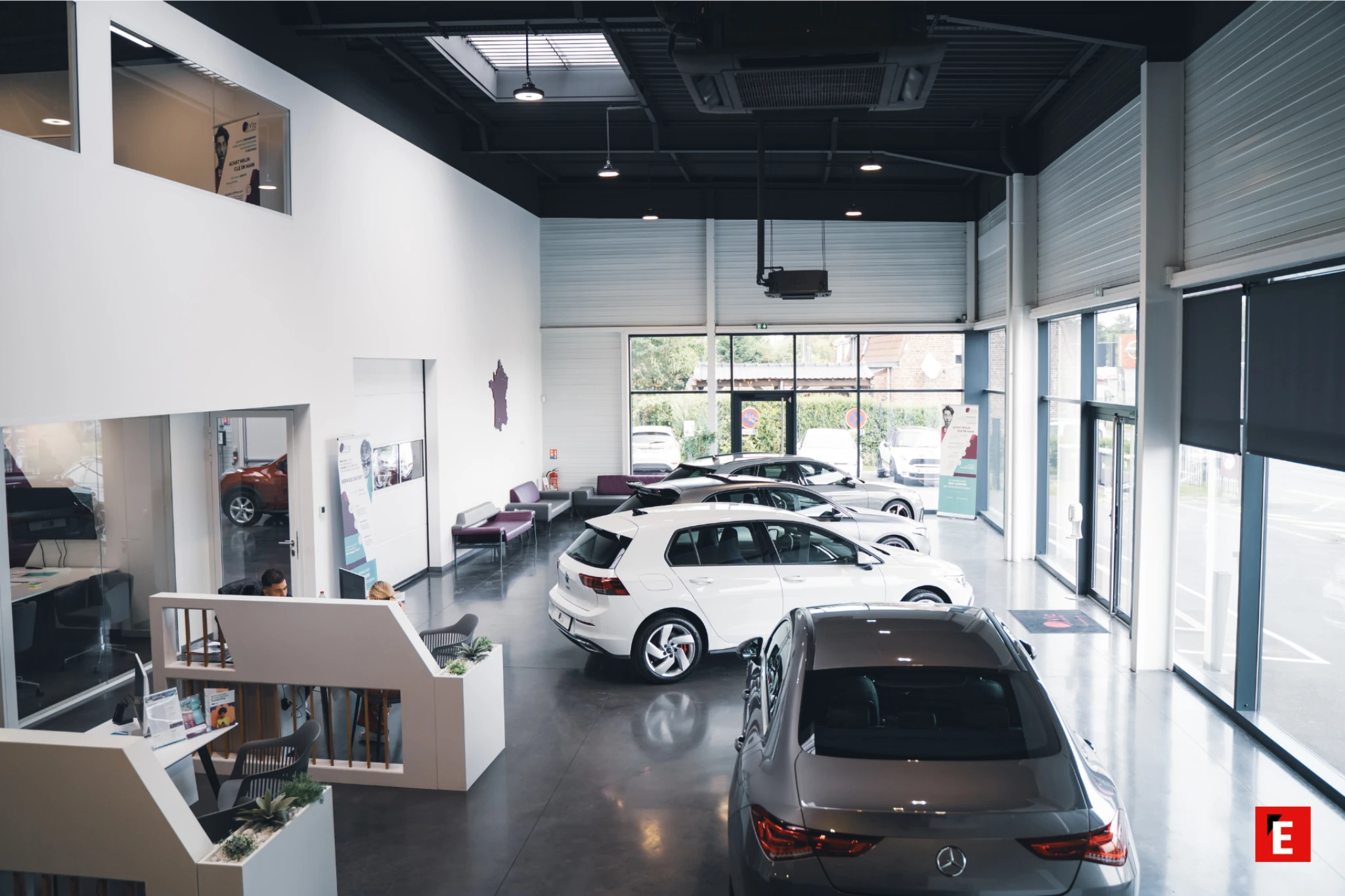 header_vehicule_occasion-neuf-via-automobile.webp header_vehicule_occasion-neuf-via-automobile.webp